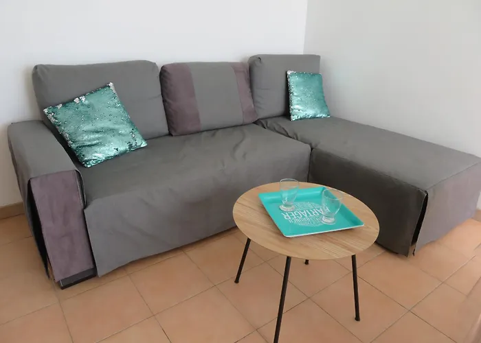 A 50 Metres De La * סן ז'אן דה מון