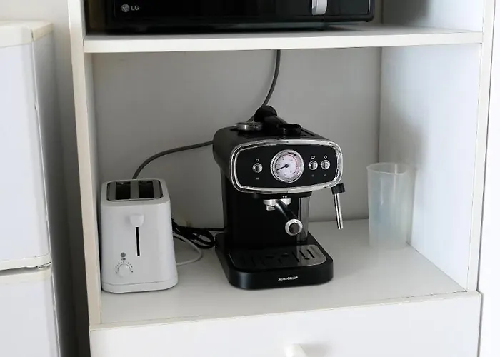 דירה A 50 Metres De La *